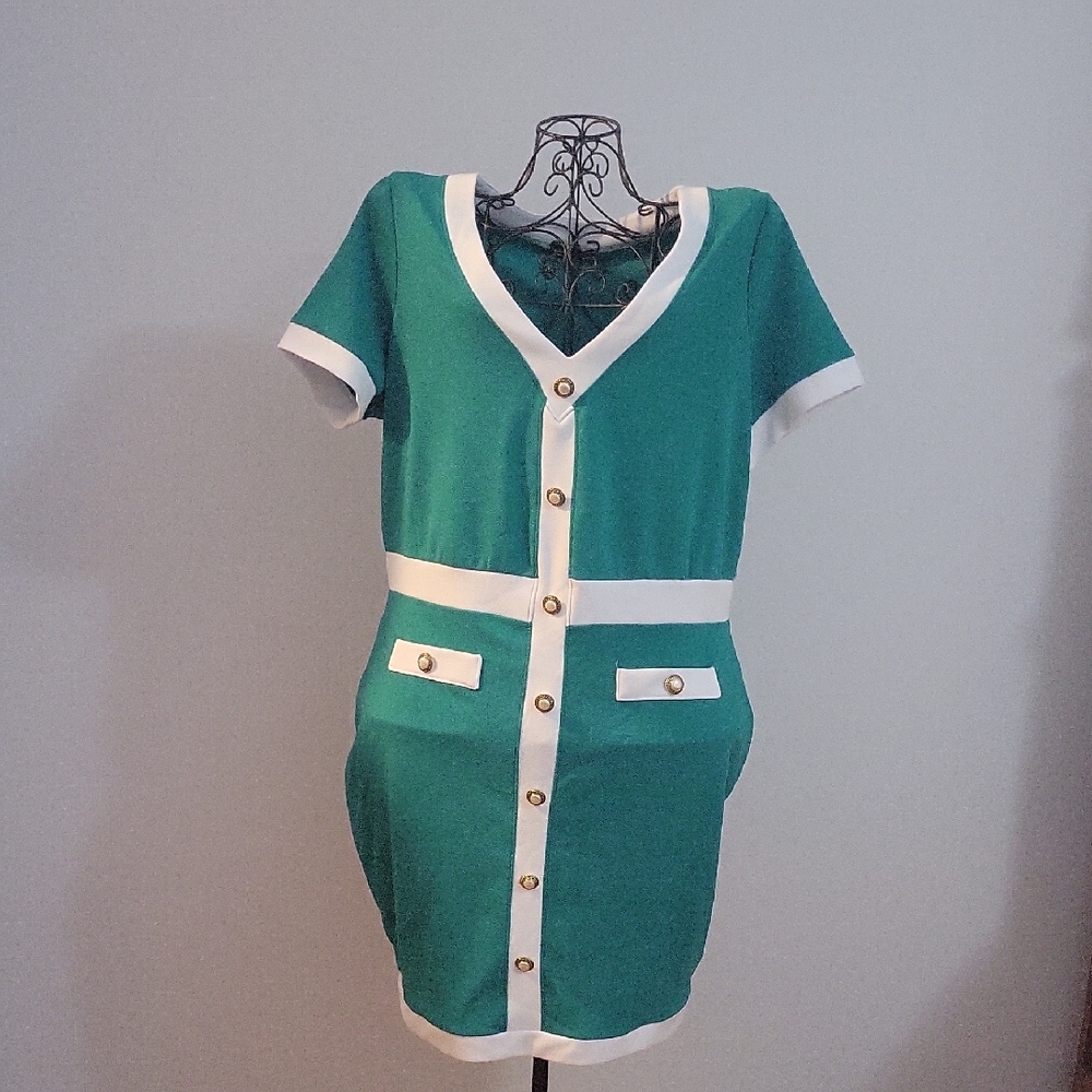 SHEIN Emerald and Ivory Buttoned Mini Dress